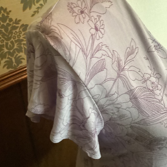 Liz Claiborne - Picture 3 of 4